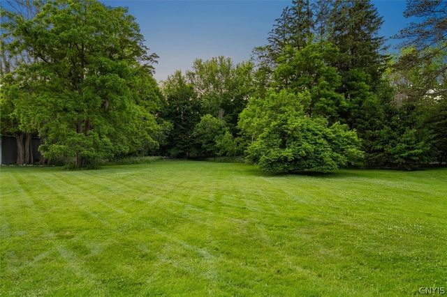 76 College Street, Kirkland, NY 13323