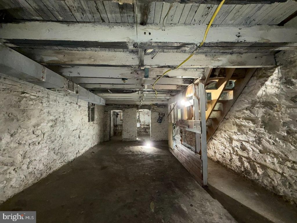 Image 24 of property listing at 1625 N ROSEDALE ST, Baltimore, MD 21216