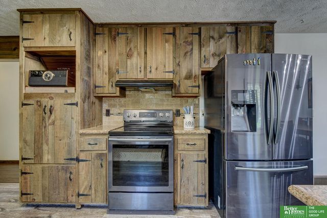 1011 Bea Circle, Bellevue, NE 68005