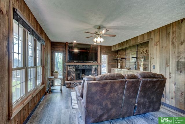 1011 Bea Circle, Bellevue, NE 68005