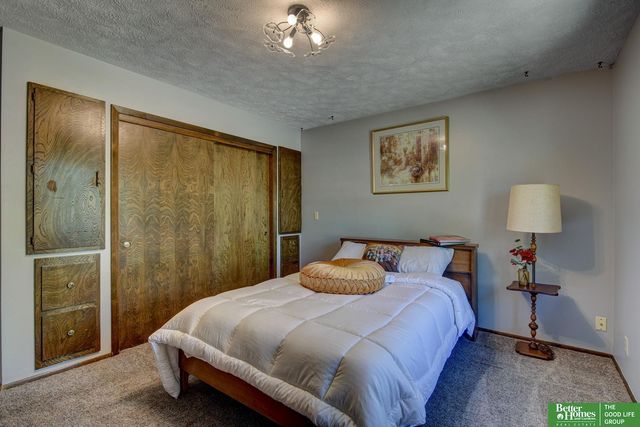 1011 Bea Circle, Bellevue, NE 68005
