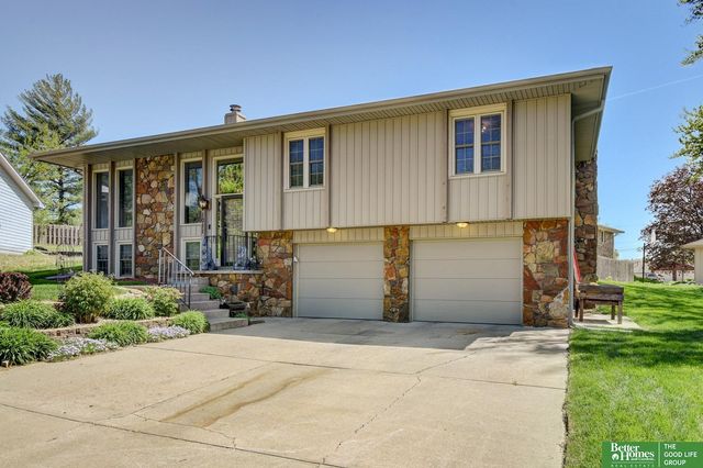 1011 Bea Circle, Bellevue, NE 68005