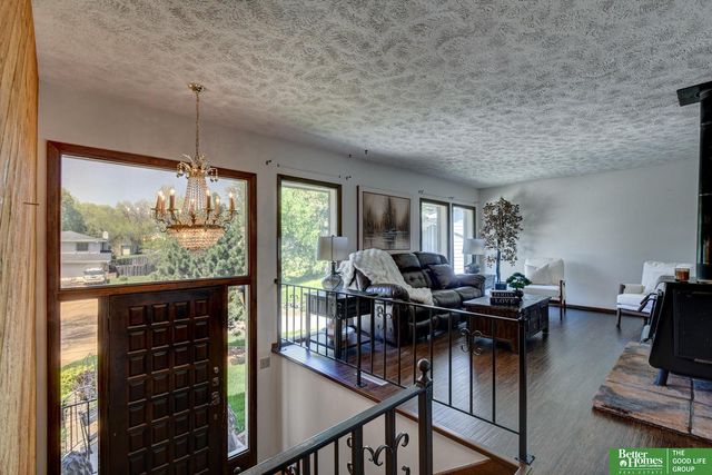 1011 Bea Circle, Bellevue, NE 68005