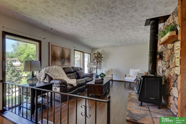 1011 Bea Circle, Bellevue, NE 68005