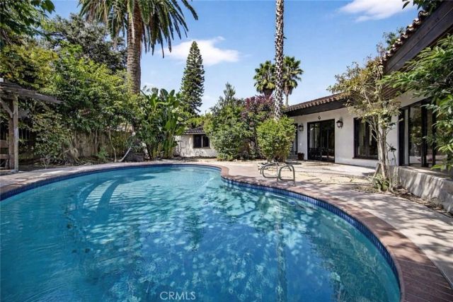 14720 Valerio, Van Nuys, CA 91405