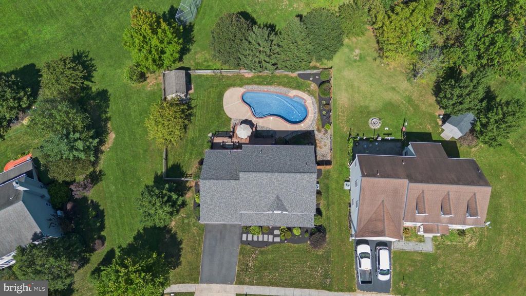 35 PINE TREE DR #, ROYERSFORD, PA 19468 — photo 2