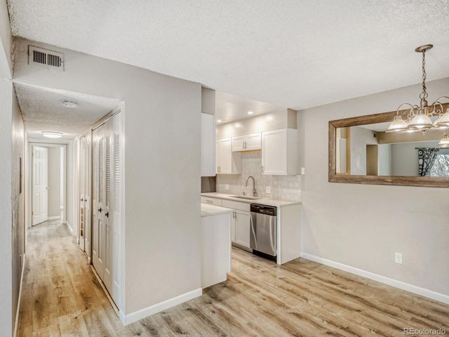 7525 W 62nd Avenue 10, Arvada, CO 80003