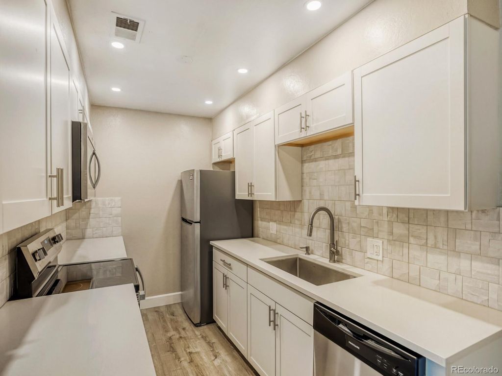 7525 W 62nd Avenue 10, Arvada, CO 80003