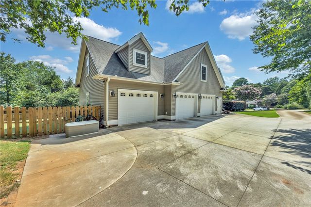 117 Ridgestone Drive, Central, SC 29630