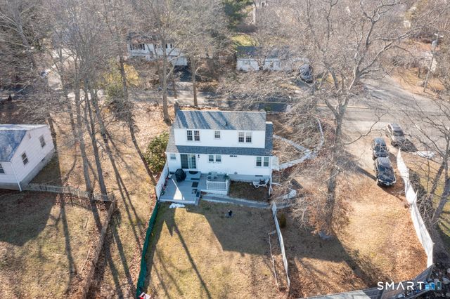 10 Beach Park Road, Clinton, CT 06413