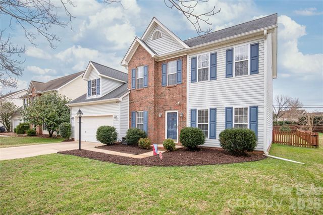 3943 Huntmeadow Drive, Charlotte, NC 28269