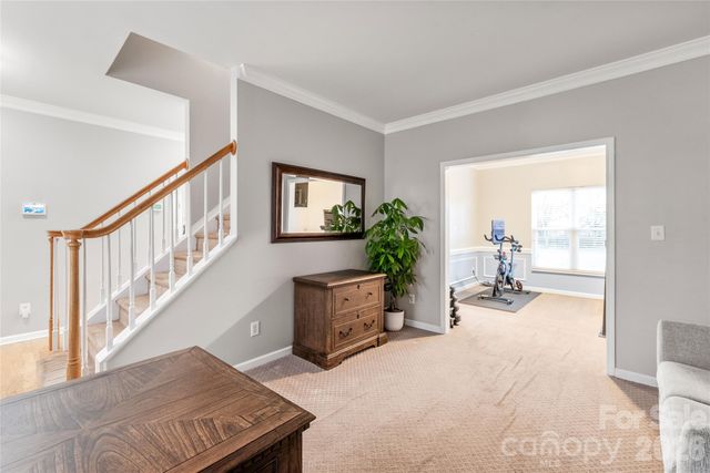 3943 Huntmeadow Drive, Charlotte, NC 28269