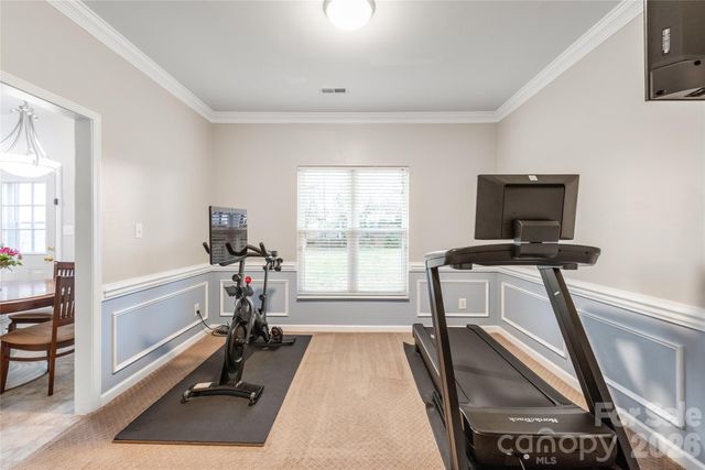 3943 Huntmeadow Drive, Charlotte, NC 28269