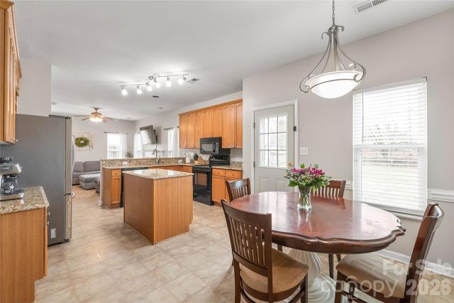 3943 Huntmeadow Drive, Charlotte, NC 28269