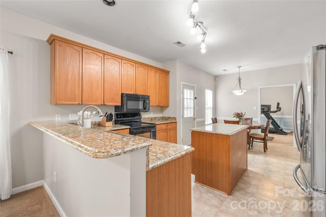 3943 Huntmeadow Drive, Charlotte, NC 28269