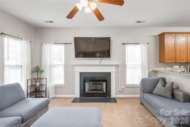 3943 Huntmeadow Drive, Charlotte, NC 28269