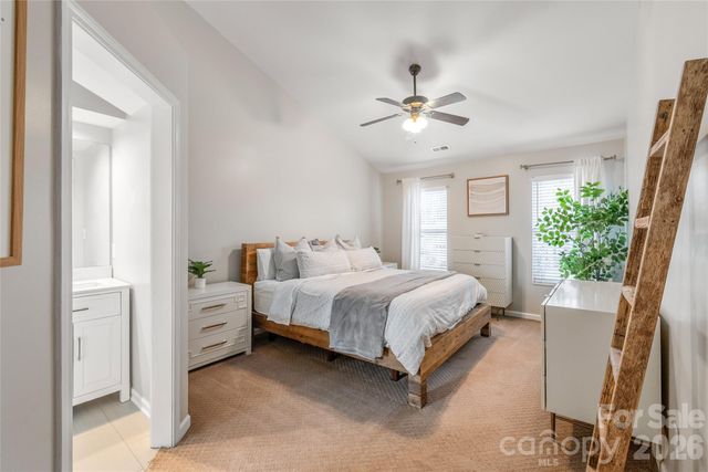 3943 Huntmeadow Drive, Charlotte, NC 28269