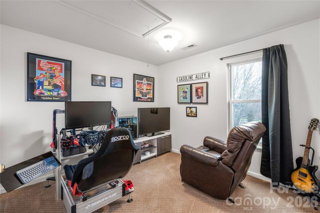 3943 Huntmeadow Drive, Charlotte, NC 28269