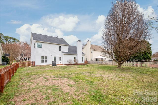 3943 Huntmeadow Drive, Charlotte, NC 28269