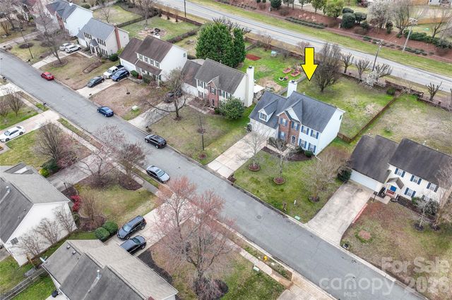3943 Huntmeadow Drive, Charlotte, NC 28269