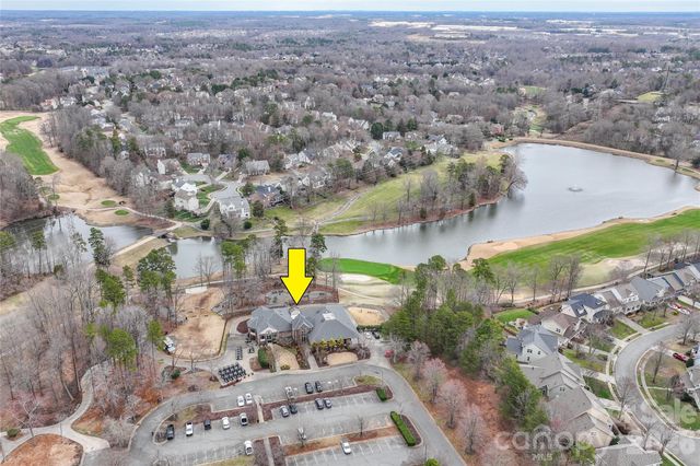 3943 Huntmeadow Drive, Charlotte, NC 28269