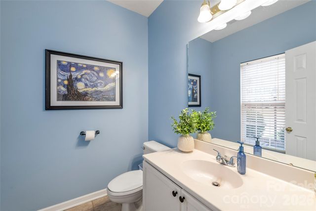 3943 Huntmeadow Drive, Charlotte, NC 28269