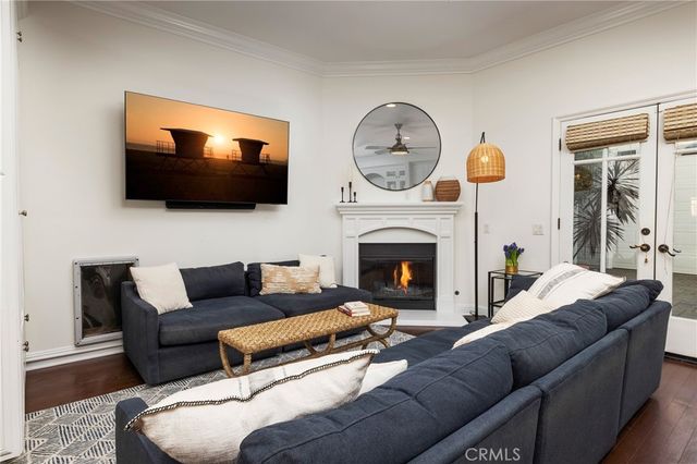 1113 California Street, Huntington Beach, CA 92648