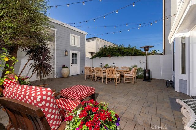 1113 California Street, Huntington Beach, CA 92648