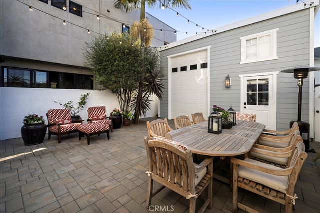 1113 California Street, Huntington Beach, CA 92648