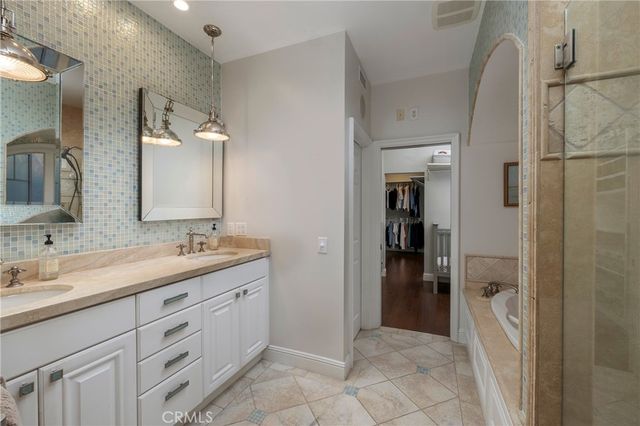 1113 California Street, Huntington Beach, CA 92648
