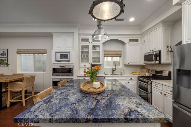 1113 California Street, Huntington Beach, CA 92648