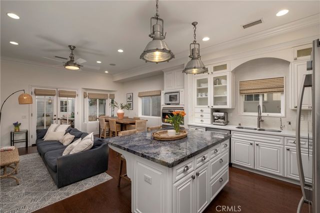 1113 California Street, Huntington Beach, CA 92648