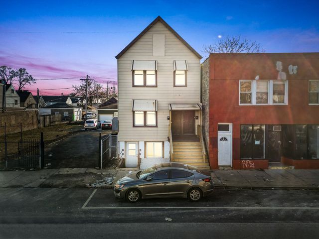 5815 W Roosevelt Road, Cicero, IL 60804