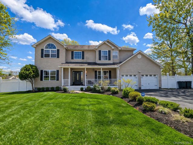 71 Elm Avenue, Coram, NY 11727