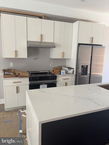 1812 E MOYAMENSING AVE, Philadelphia, PA 19148