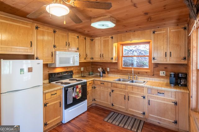 85 Squirrel Hollow Drive, Sautee Nacoochee, GA 30571