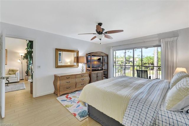 2420 Hidden Lake DR # 1008, Naples, FL 34112