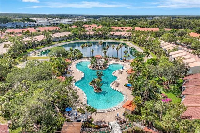 2420 Hidden Lake DR # 1008, Naples, FL 34112