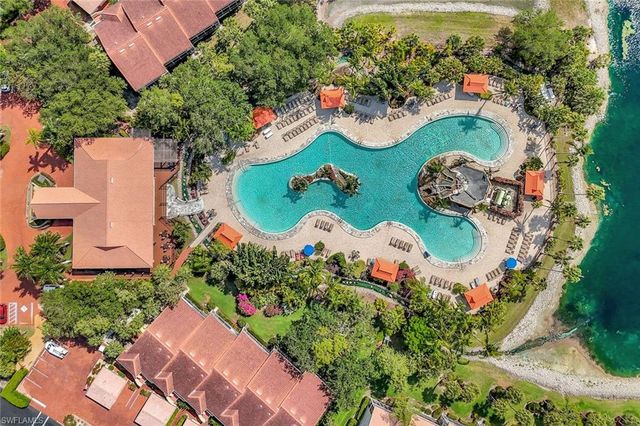 2420 Hidden Lake DR # 1008, Naples, FL 34112