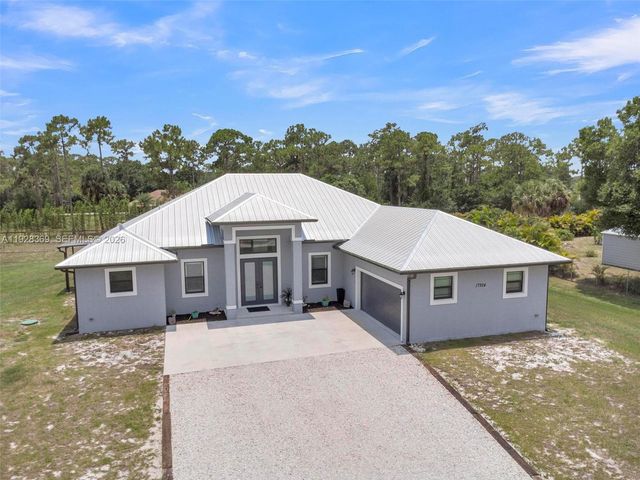 17924 N 68th Street N, Loxahatchee, FL 33470