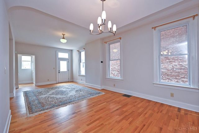 4266 Williamson Place, Cincinnati, OH 45223