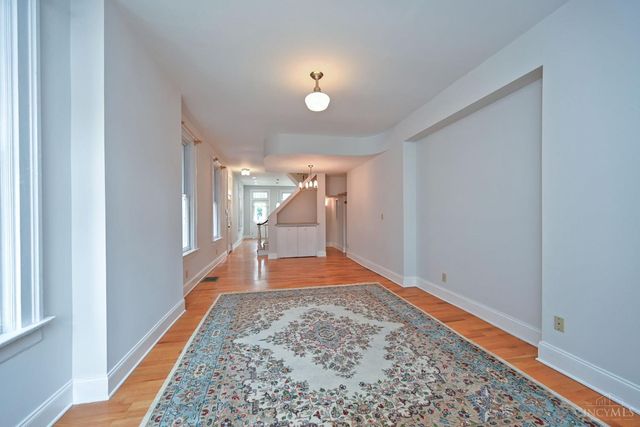 4266 Williamson Place, Cincinnati, OH 45223