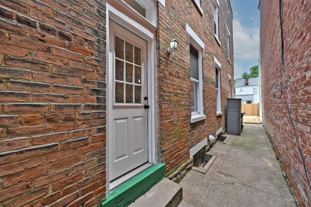 4266 Williamson Place, Cincinnati, OH 45223