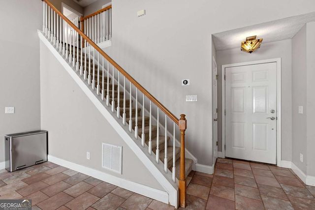 511 W Oaks Drive, Woodstock, GA 30188