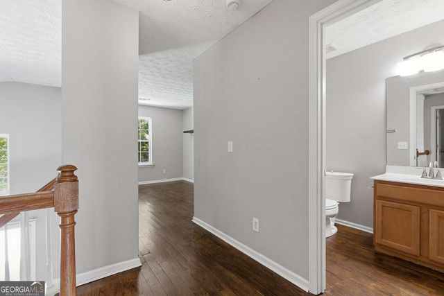 511 W Oaks Drive, Woodstock, GA 30188
