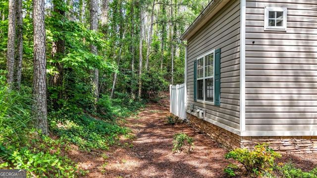 511 W Oaks Drive, Woodstock, GA 30188