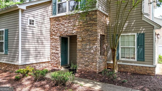 511 W Oaks Drive, Woodstock, GA 30188