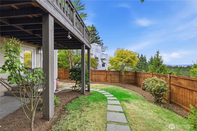 2406 E Helen St, Seattle, WA 98112