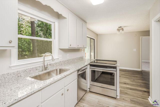 1029 Santa Fe Trail, Macon, GA 31220