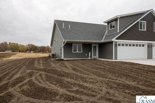 649 Luiken Street # 1, Lake Crystal, MN 56055